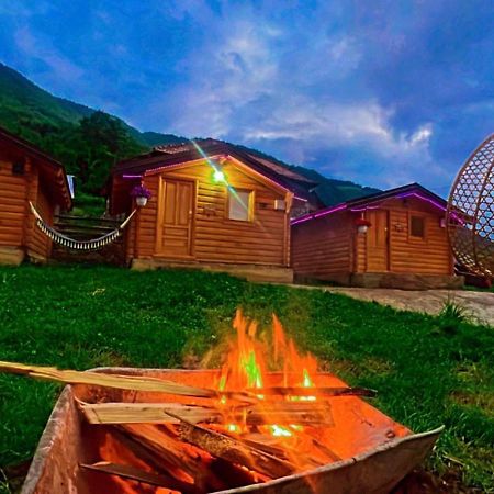 Dedushi Guesthouse &Wood Cabins-Camping Place Gusinje Esterno foto